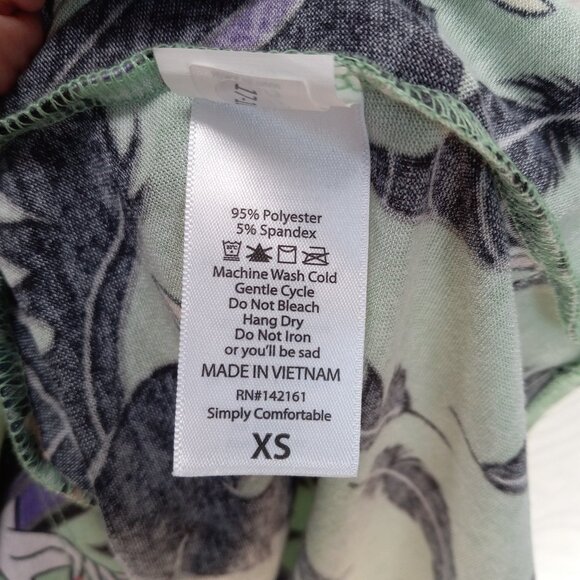 LuLaRoe Seafoam Green Maleficent & Black Crows Hi-Lo Top Size XS (T-392) - Picture 11 of 12